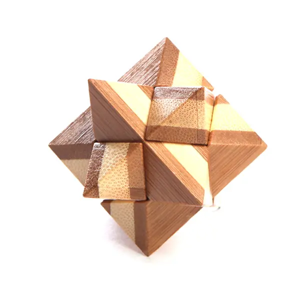 Holzpuzzle-Spielzeug